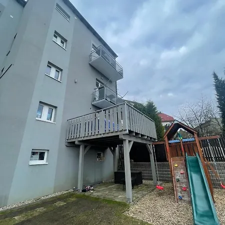 Apartment Plne Vybaveny Krasny 1kk S Balkonem, Vyhledem