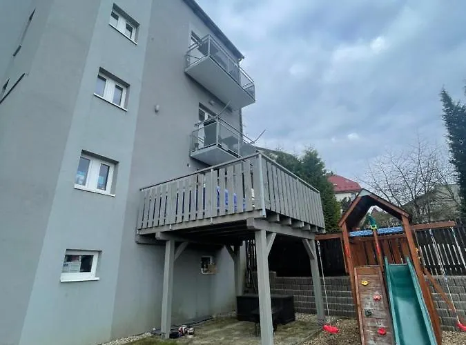 公寓 Plne Vybaveny Krasny 1kk S Balkonem, Vyhledem